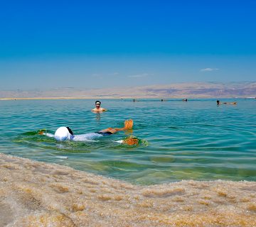 5 dingen die jij absoluut moet weten voor je afreist naar de Dode Zee